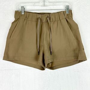 Lululemon On The Fly Short Woven 2.5" Size 6 Frontier Athletic Running